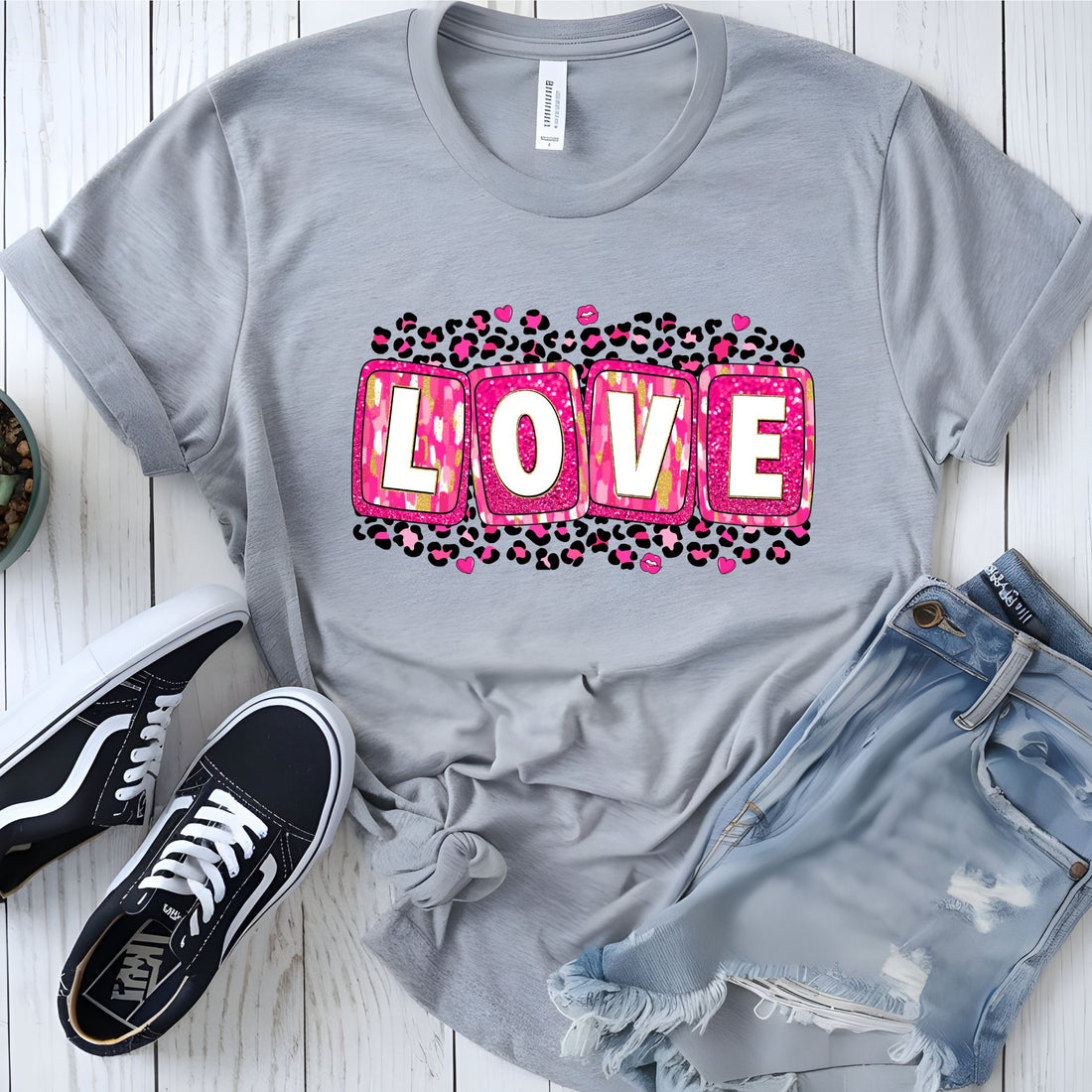 LOVE Graphic T-Shirt - Glitter Leopard Print Design - Women's Trendy Tee