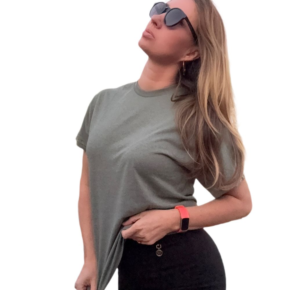 Women’s black cotton basic tee — a soft, versatile everyday essential perfect for layering or wearing solo