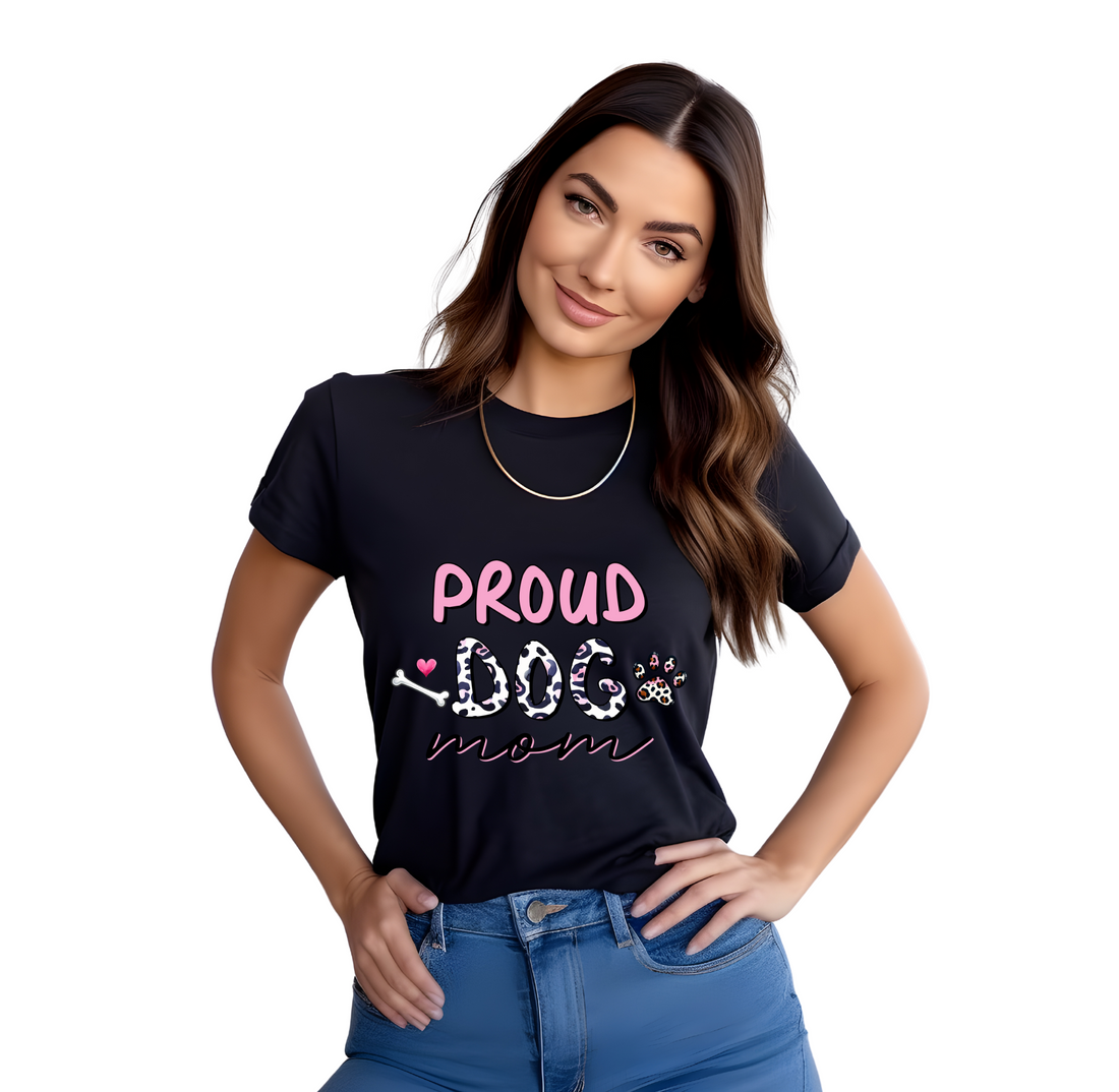 Proud Dog Mom T-Shirt – Classic Comfort for Pet Lovers