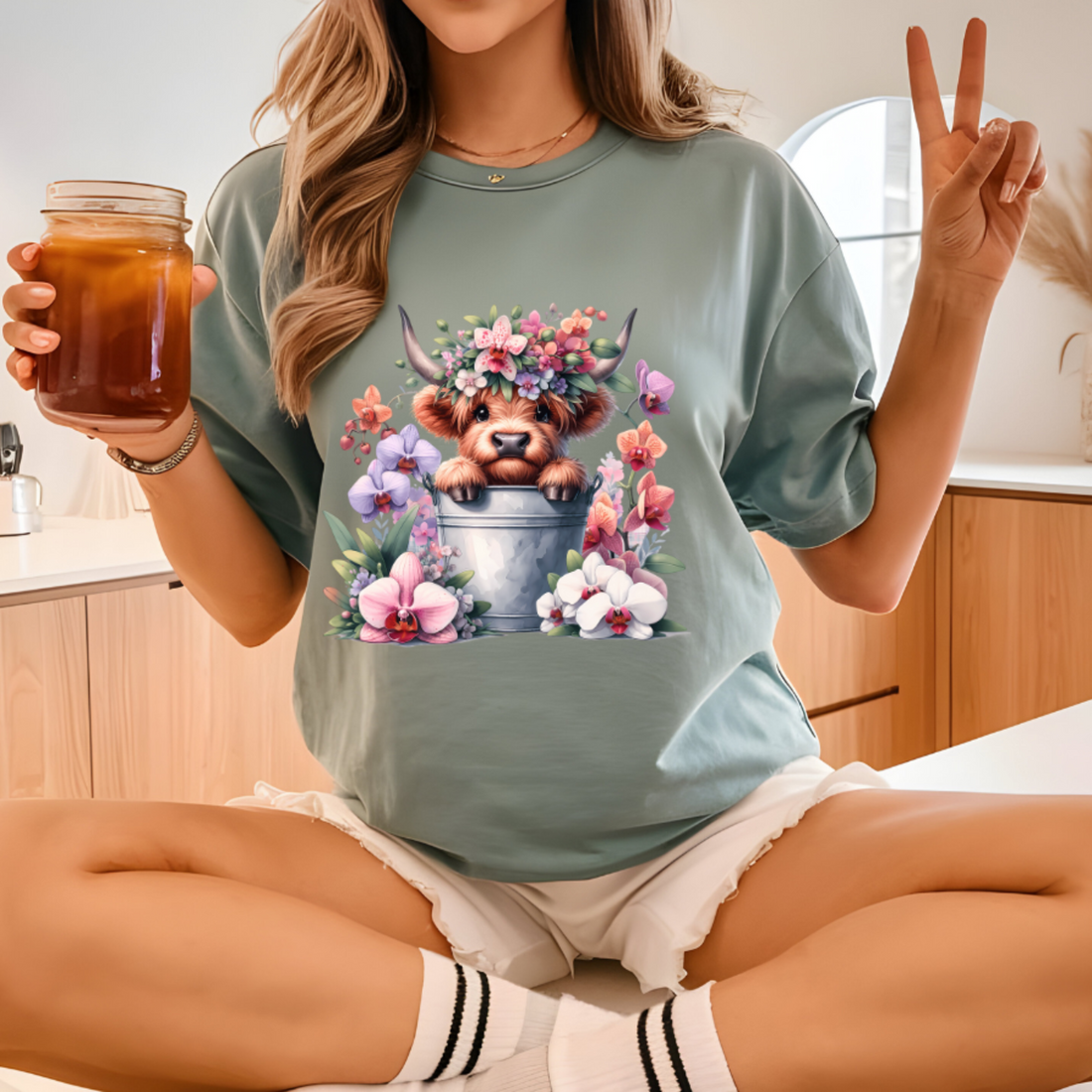 Camiseta de mujer con estampado de Highland Cow, estilo country y boho-chic, ideal para amantes de los animales y la moda rústica